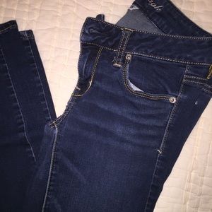 AMERICAN EAGLE skinny jeans